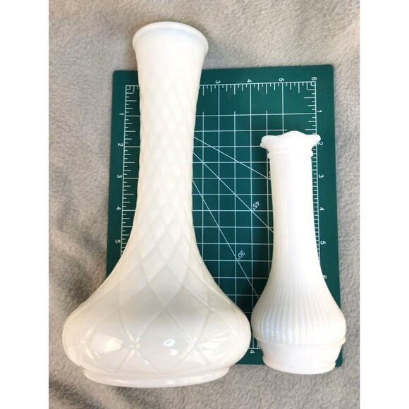 White Milk Glass Bud Vases Set Of 2 With Ribbed & Diamond Pattern Design Vintage - Picture 6 of 13